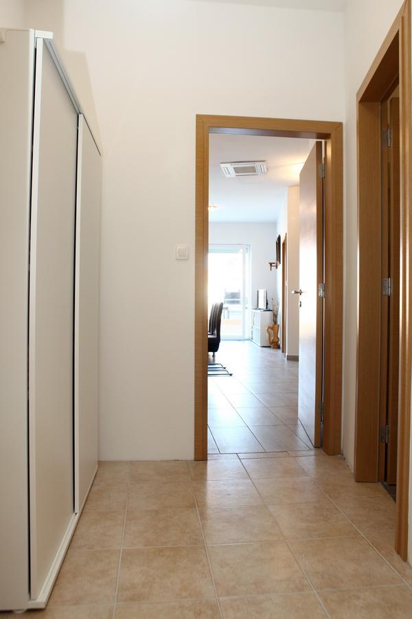Charming San Simon Beach Apartment Jn Izola Exterior photo